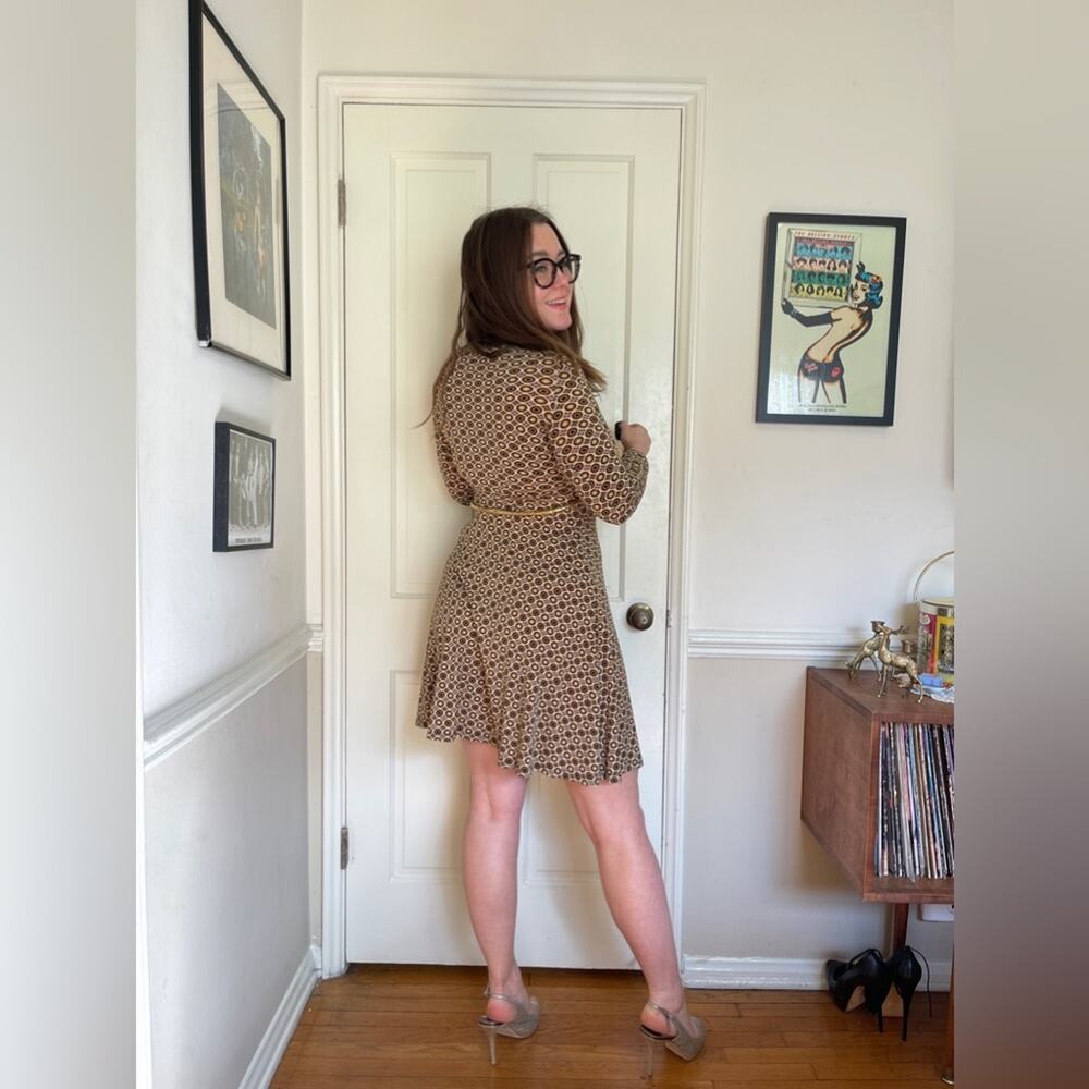90s Vintage Faux Wrap Dress w Circular Geometric Pattern - Picture 3 of 7